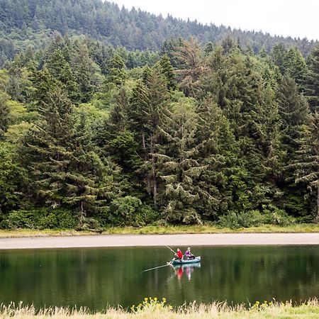Pacific City Rv & Camping Resort Cloverdale  エクステリア 写真