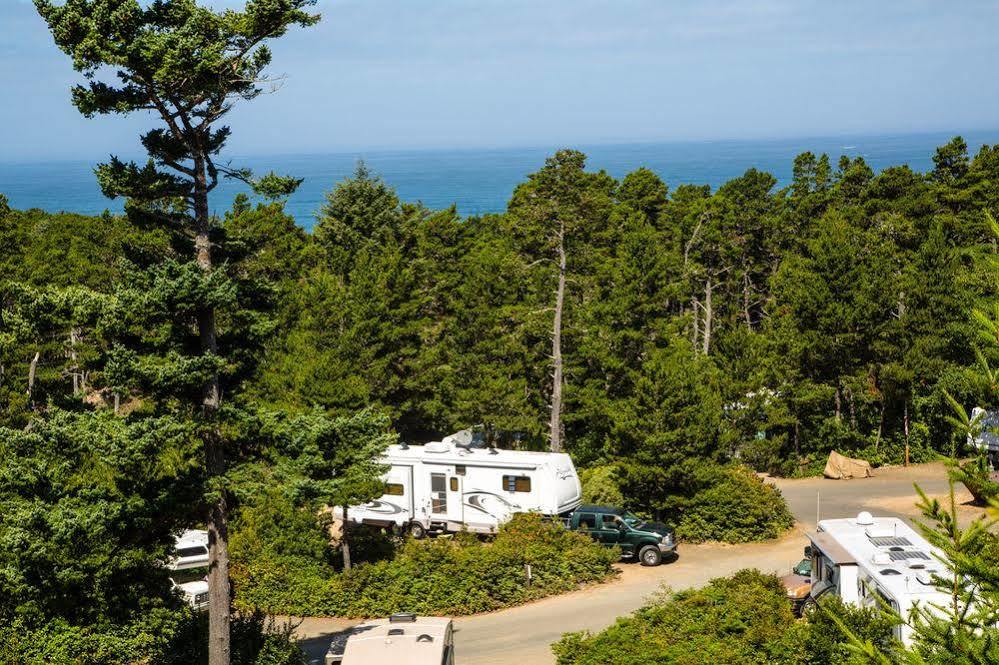 Pacific City Rv & Camping Resort Cloverdale  エクステリア 写真